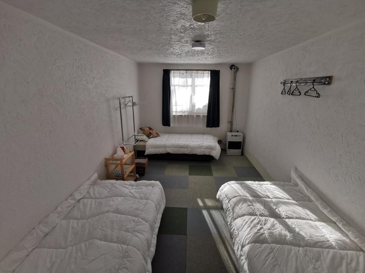 Hakuba Powder Republic Bed & Breakfast Ngoại thất bức ảnh