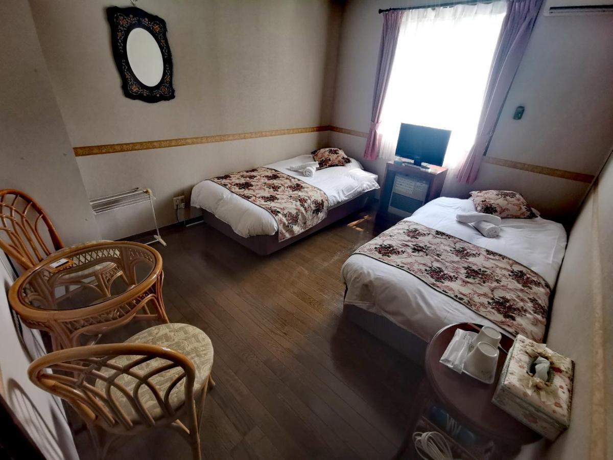 Hakuba Powder Republic Bed & Breakfast Ngoại thất bức ảnh
